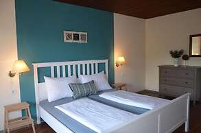 ROJ Rooms & Suites