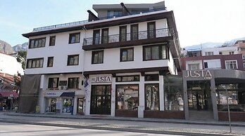 1921Justa otel