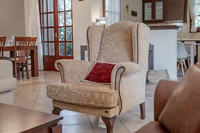 Skine Villa
