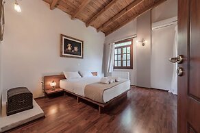 Skine Villa