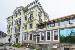 AYKUN Hotel