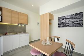 Athina Suites