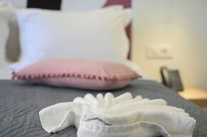 Athina Suites