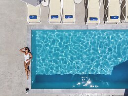 Athina Suites