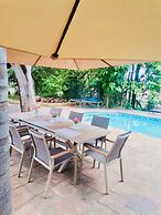 Executive Comfort With Premium Workspace - 2334