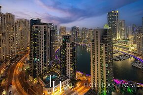 LUX Contemporary Marina View Suite 7