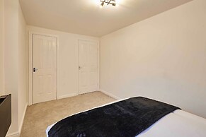 Host Stay Parkside Apartment