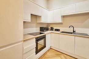 Host Stay Parkside Apartment