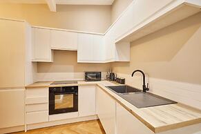 Host Stay Parkside Apartment