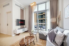 LUX The Modern Marina Suite