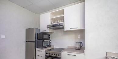 LUX The Modern Marina Suite