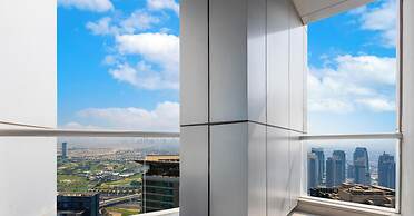 LUX The Dubai Marina View Suite 3