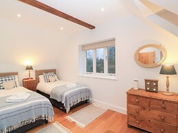 Peewit Coach House
