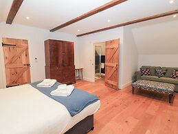 Peewit Coach House