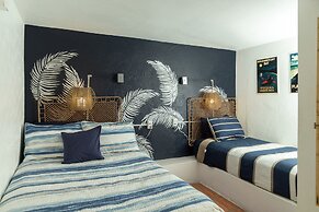 Trade Winds Restaurant & Guesthouse