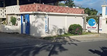 Trade Winds Restaurant & Guesthouse