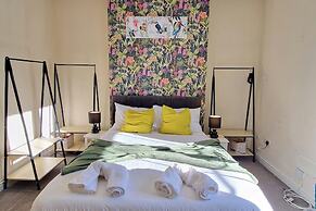 Coventry Retreat - Modern 2 Bed Apartment