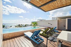 Sabor a Miel: Steps from the Beach & 5th Avenue