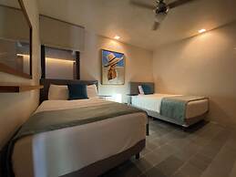 Sabor a Miel: Steps from the Beach & 5th Avenue