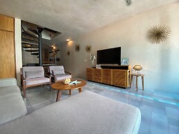 Sabor a Miel: Steps from the Beach & 5th Avenue