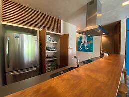 Sabor a Miel: Steps from the Beach & 5th Avenue