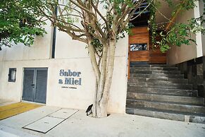 Sabor a Miel: Steps from the Beach & 5th Avenue