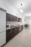Modern 2 BR Apartment with AC - Near Sea