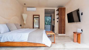 Loch Collection Tulum