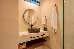 Loch Collection Tulum