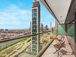 Spectacular Burj View from Infinity Pool