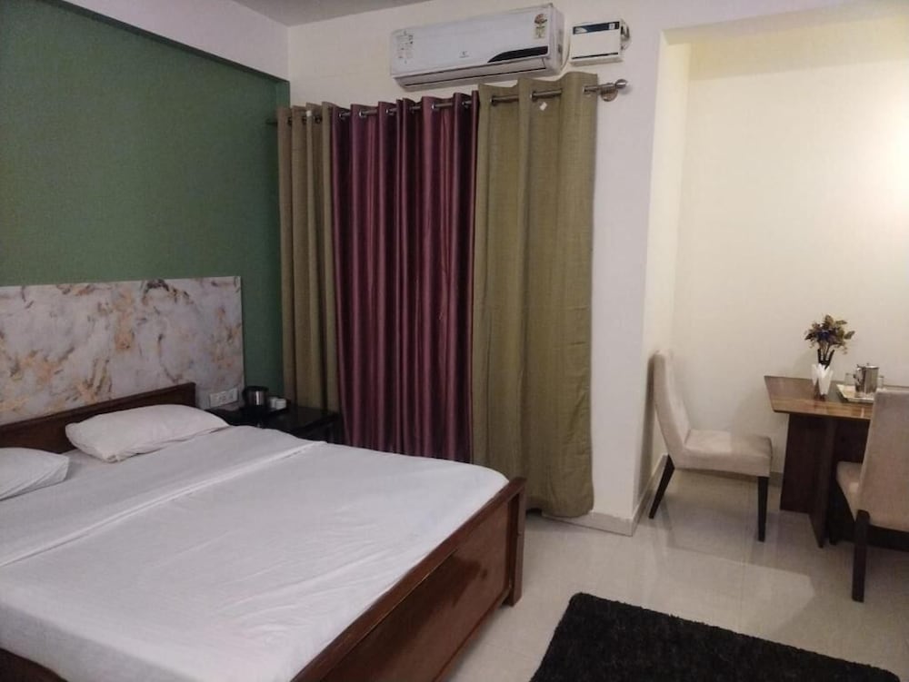 SAS Apartments