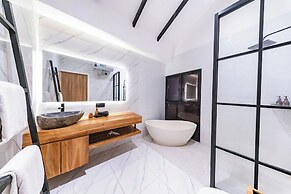 Loft 360 Apartment