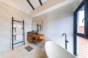 Loft 360 Apartment