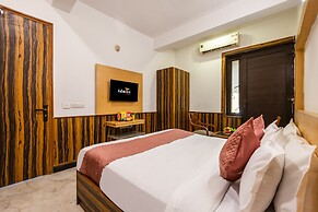Hotel Admire Inn Sec - 44 By ASPL