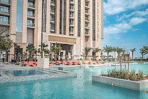 Luxury Leisure Massive Pool Oasis