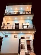 Shri Krishna Palace