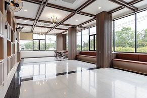 Finn Hotel