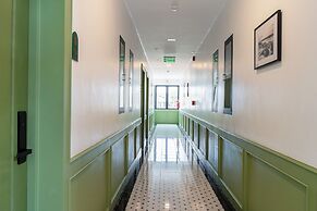 Finn Hotel