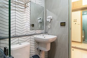 Finn Hotel