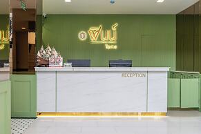 Finn Hotel