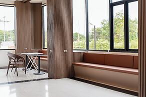 Finn Hotel