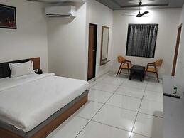 Hotel The Premier Somnath