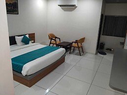 Hotel The Premier Somnath