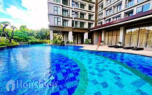 Trans Park Apartment Cibubur by Housleep