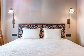 The Yard Hotel