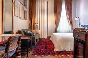 The Yard Hotel