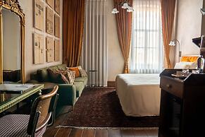 The Yard Hotel