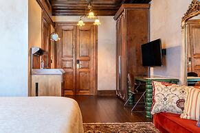 The Yard Hotel