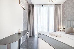 Sobha Suites by Hostiva - Burj View