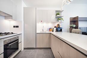 Sobha Suites by Hostiva - Burj View